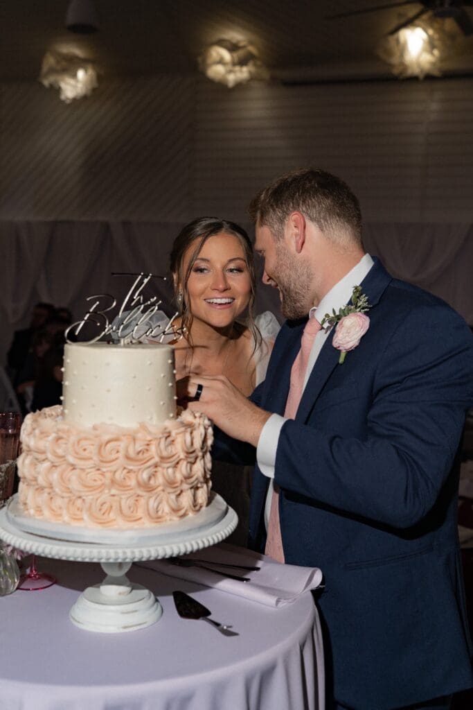 Bride and groom cake cutting photos at lizton lodge in indiana candid true to color photography